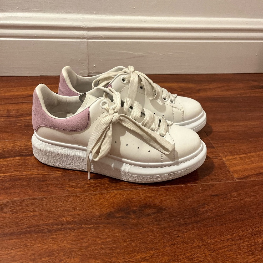 Alexander Mcqueens Lilac SZ 36